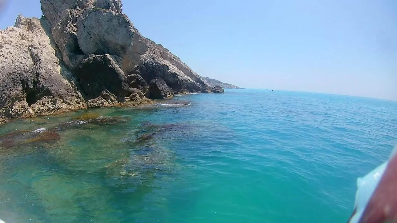 Mare E Collina Villa Licata 0*,